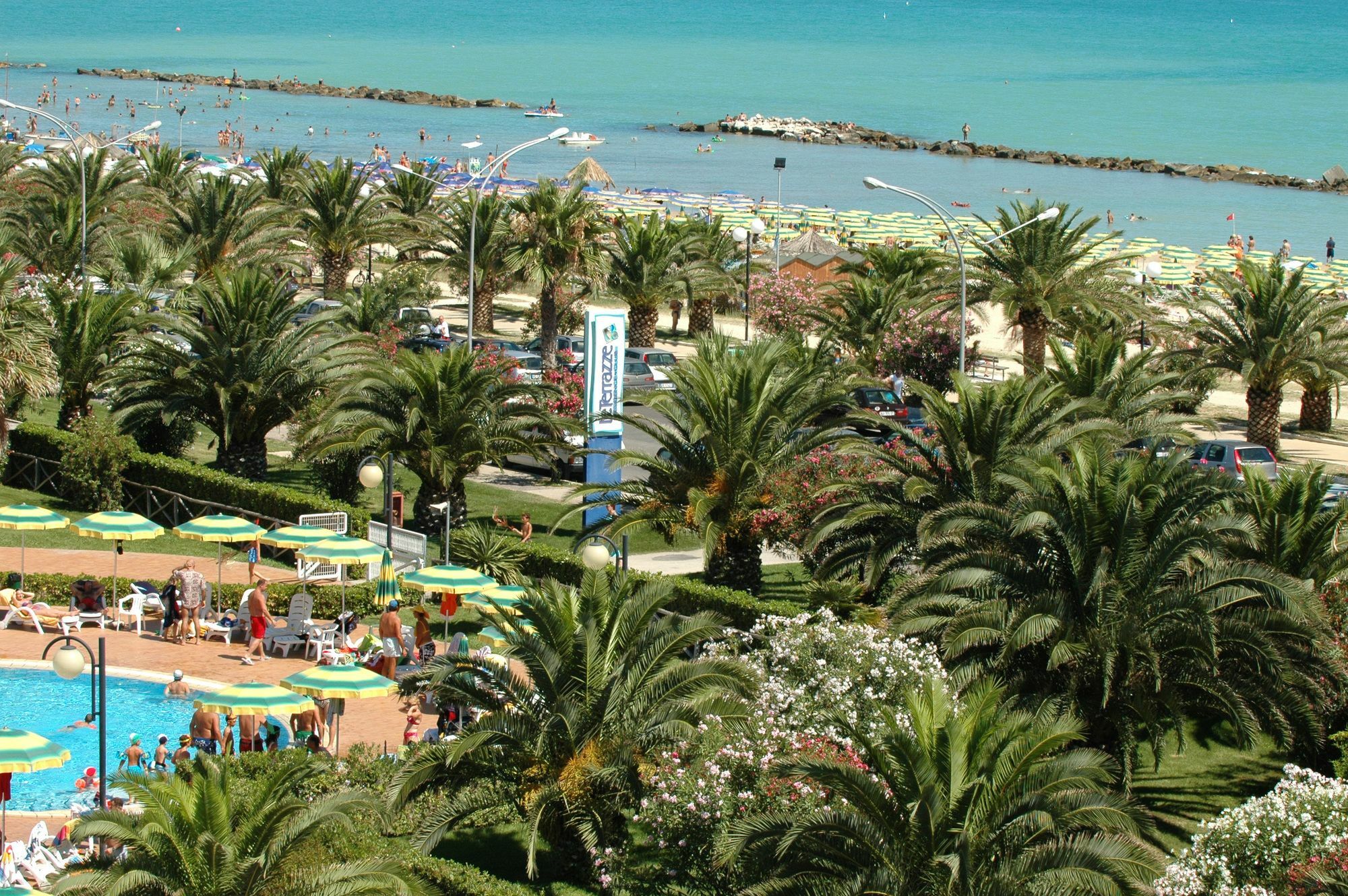 Ihr Residence Hotel Le Terrazze 그로타마레 외부 사진